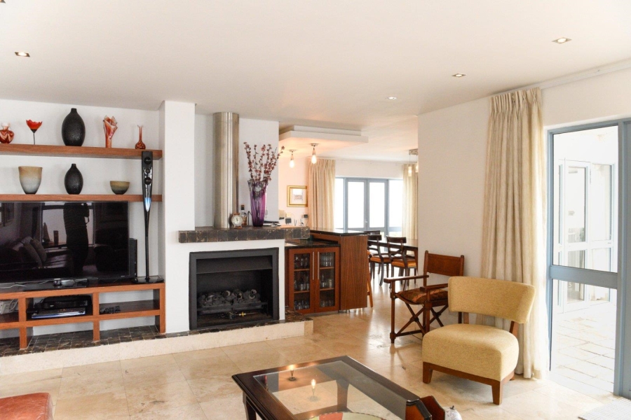 To Let 3 Bedroom Property for Rent in Big Bay Western Cape